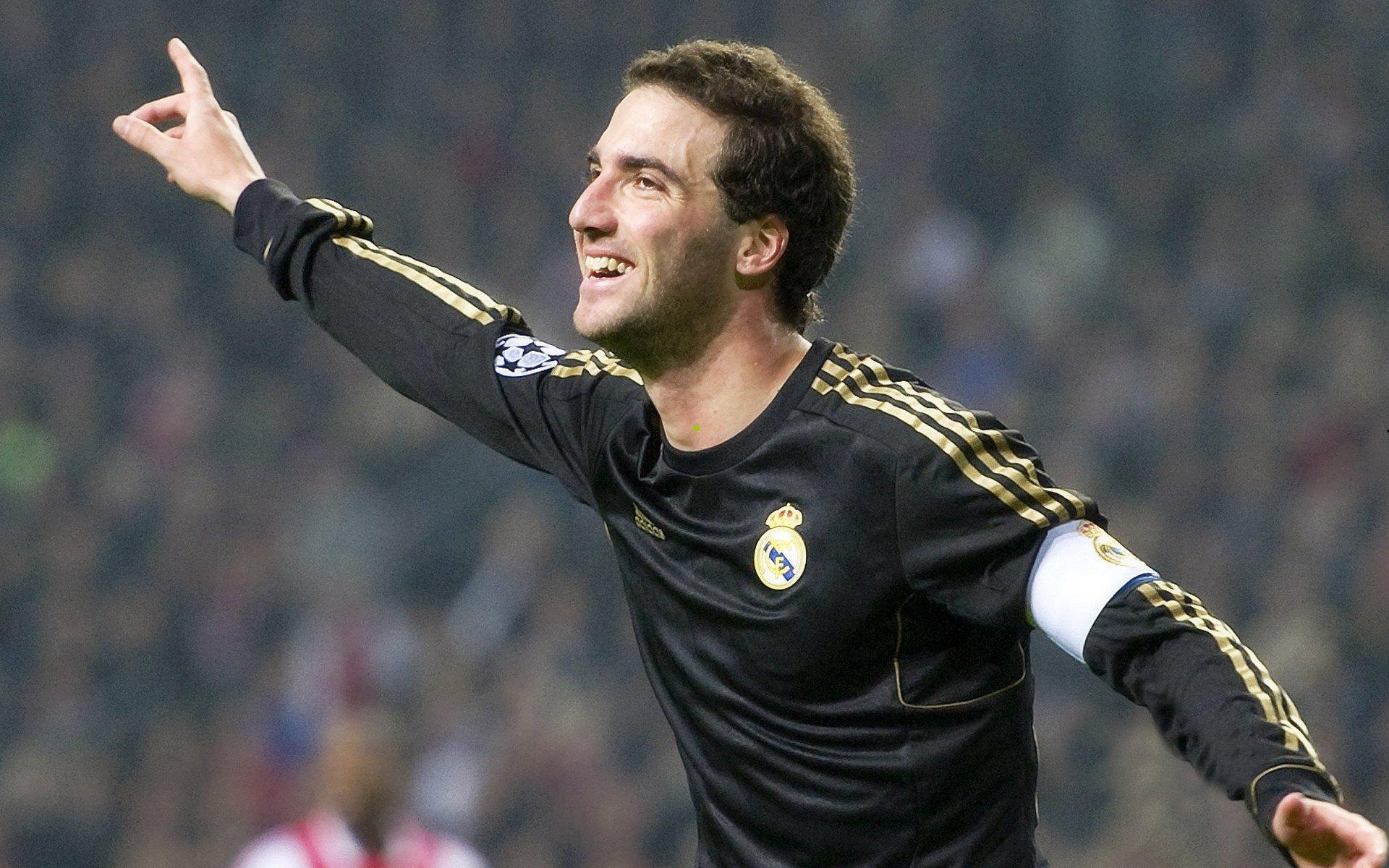 SKT阵容再掀波澜，老将Peanut重返首发，电竞豪门的新赛季棋局